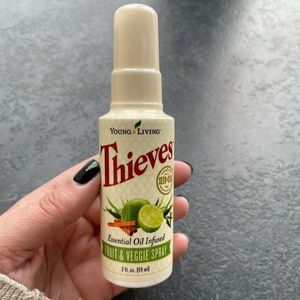 Thieves Fruit & Veggie Spray